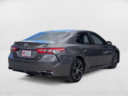 2018 Toyota Camry SE