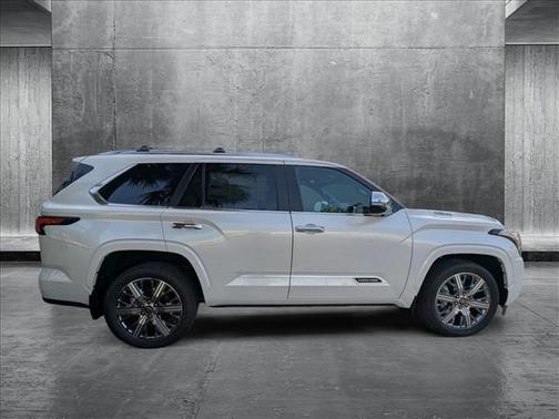2025 Toyota Sequoia Base
