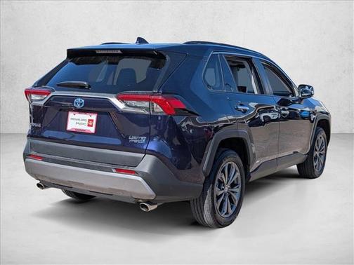 2022 Toyota RAV4 Hybrid SE