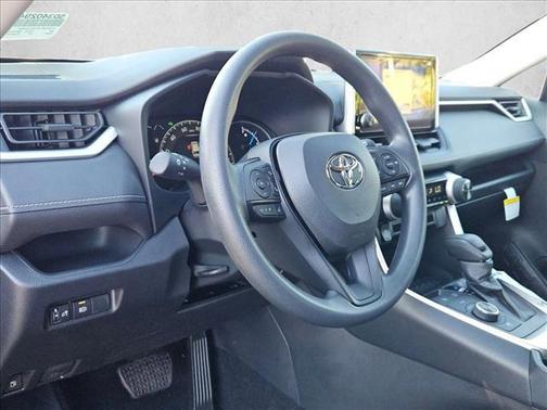 2025 Toyota RAV4 Hybrid LE