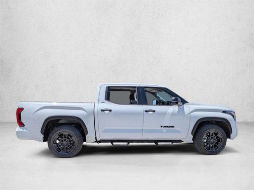 Ice Cap 2023 Toyota Tundra SR5