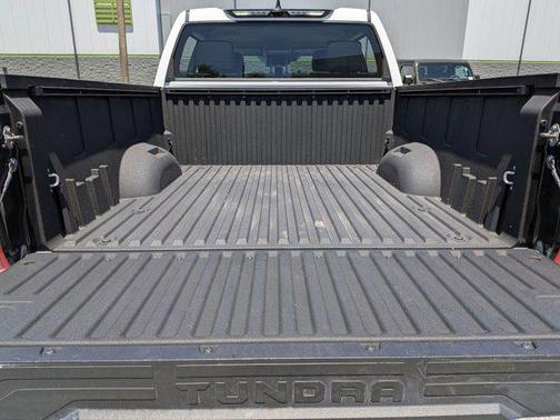 Ice Cap 2023 Toyota Tundra SR5