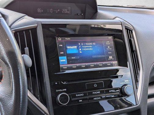 Crystal White Pearl 2019 Subaru Crosstrek 2.0i Premium