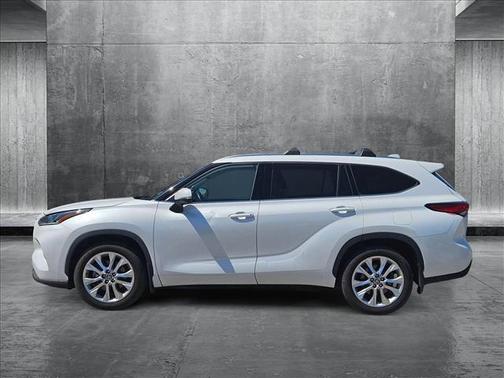 2022 Toyota Highlander Limited