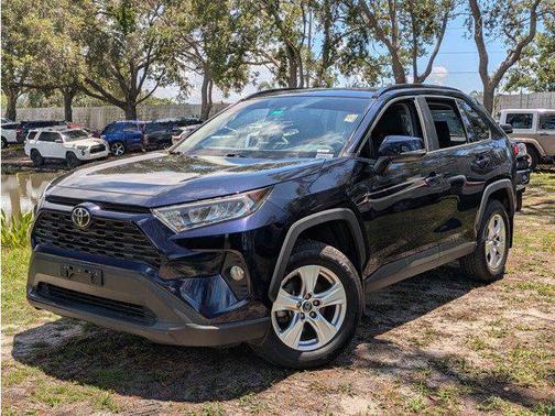 2020 Toyota RAV4 XLE