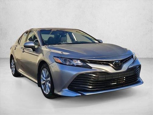 Celestial Silver Metallic 2019 Toyota Camry LE