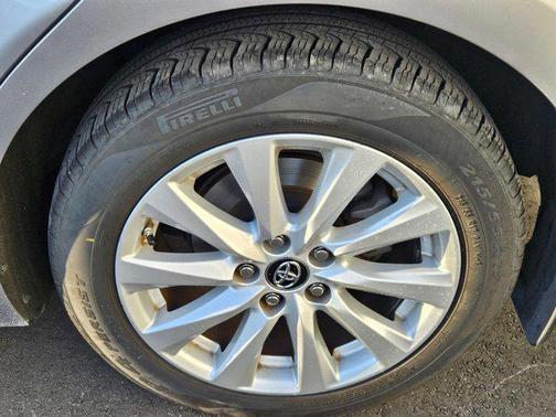 Celestial Silver Metallic 2019 Toyota Camry LE