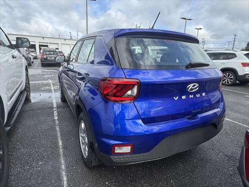 2024 Hyundai VENUE SE