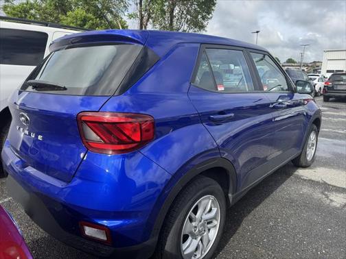 2024 Hyundai VENUE SE