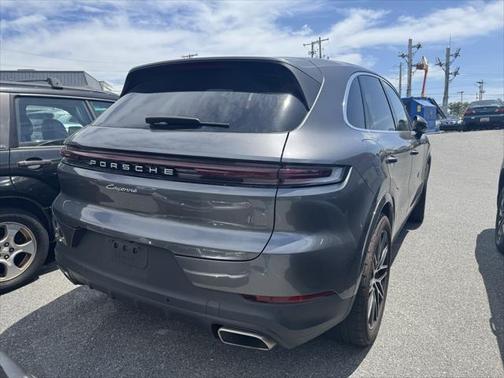 2024 Porsche Cayenne AWD