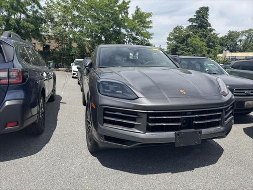 2024 Porsche Cayenne AWD