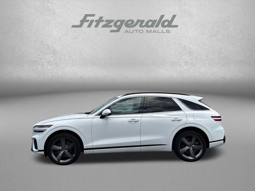 Alta White 2023 Genesis GV70 2.5T AWD