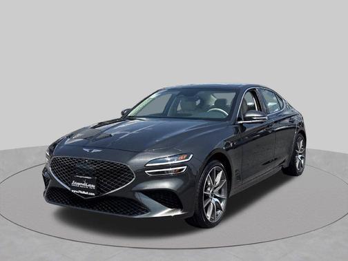 Makalu Gray 2026 Genesis G70 2.5T AWD Prestige