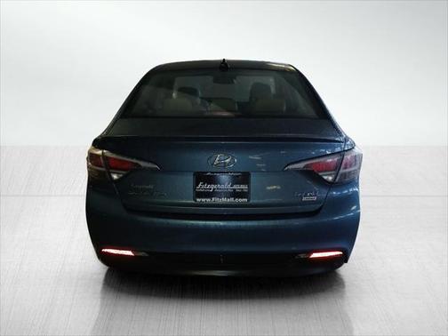 2016 Hyundai SONATA Hybrid Limited