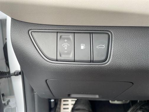 2023 Genesis G70 2.0T AWD
