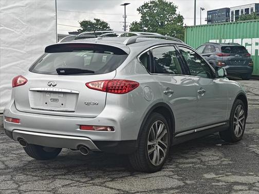 2017 INFINITI QX50 Base