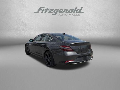 Makalu Gray 2023 Genesis G70 2.0T AWD