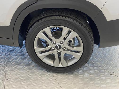 2022 Kia Seltos S
