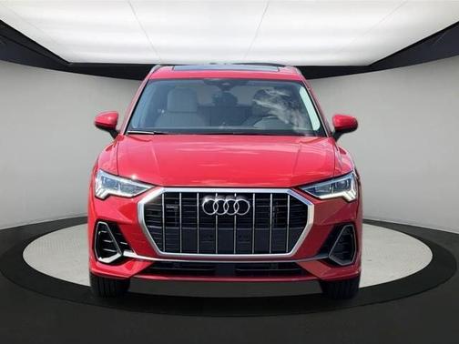 2025 Audi Q3 45 S line Premium