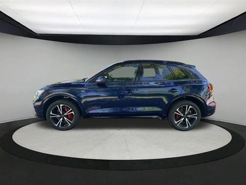 2025 Audi Q5 45 S line quattro Premium