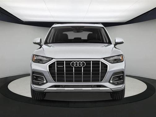 2025 Audi Q5 45 S line quattro Premium