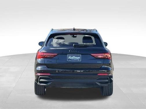 2023 Audi Q3 45 S line Premium