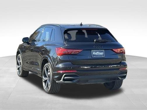 2023 Audi Q3 45 S line Premium