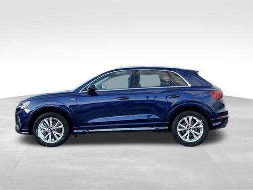 2025 Audi Q3 45 S line Premium