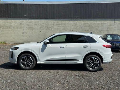 2025 Audi Q5 2.0T quattro Premium