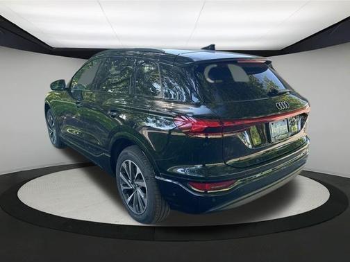 2025 Audi Q6 e-tron Premium