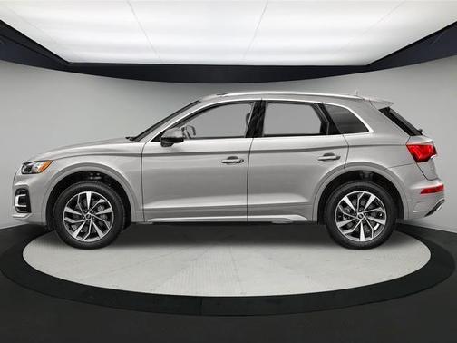 2022 Audi Q5 40 Premium Plus