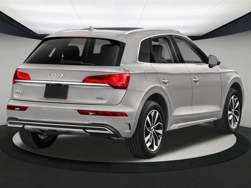 2022 Audi Q5 40 Premium Plus