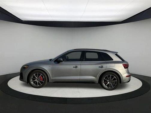 2024 Audi Q5 e 55 S line quattro Premium