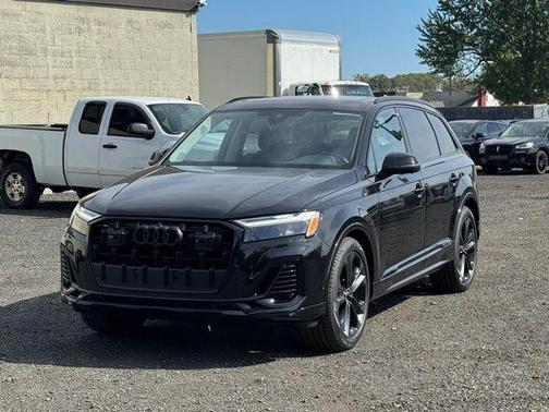 2025 Audi Q7 55 Premium Plus