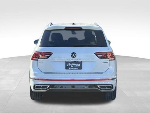 2023 Volkswagen Tiguan 2.0T SEL R-Line