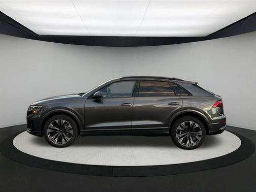2025 Audi Q8 55 Premium