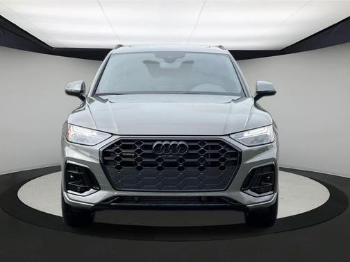 2025 Audi Q5 45 S line quattro Premium