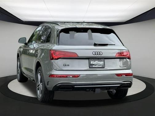 2025 Audi Q5 45 S line quattro Premium