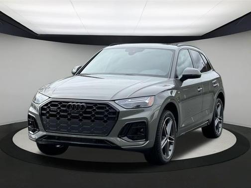 2025 Audi Q5 45 S line quattro Premium