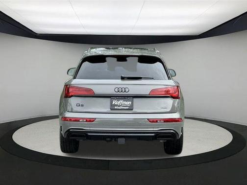 2025 Audi Q5 45 S line quattro Premium