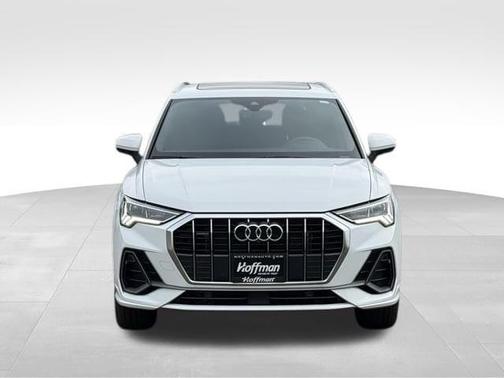 2024 Audi Q3 45 S line Premium