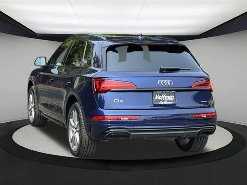 2024 Audi Q5 45 S line quattro Premium