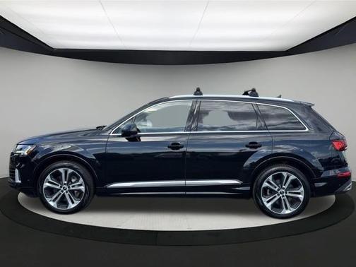 2021 Audi Q7 55 Prestige
