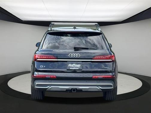 2021 Audi Q7 55 Prestige