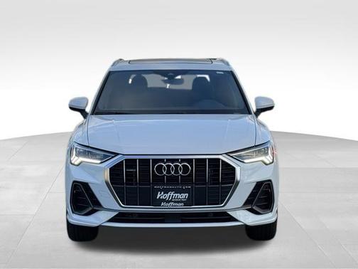 2025 Audi Q3 45 S line Premium