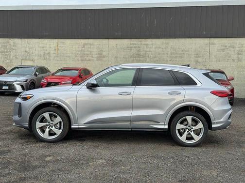 2025 Audi Q5 2.0T quattro Premium