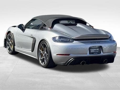 2024 Porsche 718 Spyder RS