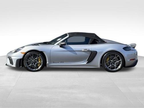 2024 Porsche 718 Spyder RS