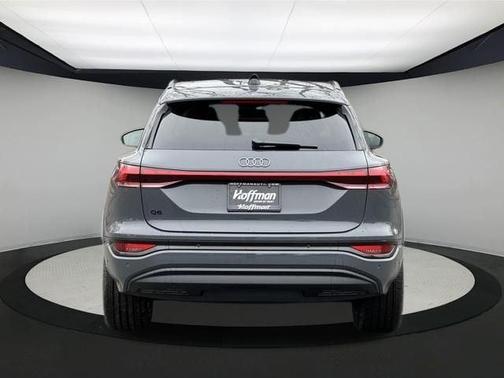 2025 Audi Q6 e-tron Premium