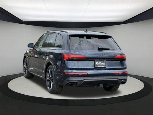 2025 Audi Q7 55 Prestige